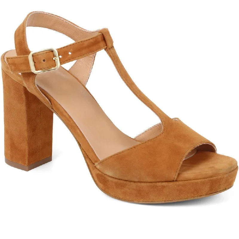 Women's casual sneakers for an active lifestyle Kiara Platform Heels - KIARA / 323 960 Women's casual sneakers for an active lifestyle Kiara Platform Heels - KIARA / 323 960