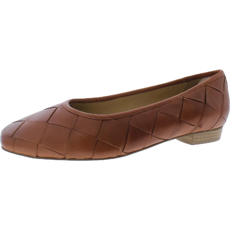 Women's Faux Fur - Lined Oxfords in Tan for a Cozy Winter OptionTrotters Womens Leather Round Toe Flat Shoes