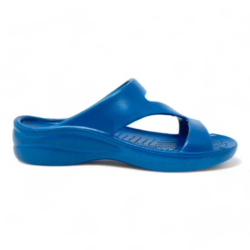 Adjustable Strap Women's Sandals with a Padded Heel in Pink for a Custom FitWomen's Z Sandals - Ocean Blue