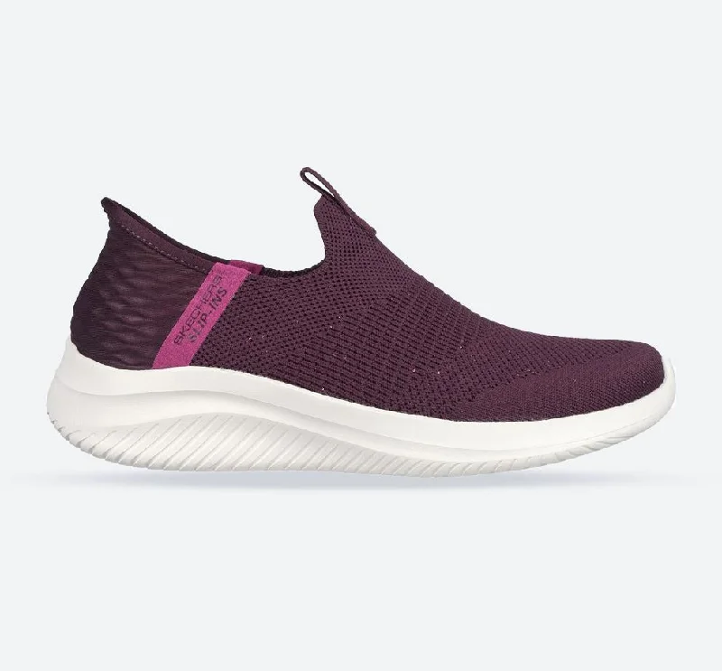 Low - Top Women's Tennis Sneakers in Bright Neon for a Pop of Color on the CourtWomen's Wide Fit Skechers 149594 Slip-ins Ultra Flex 3.0 Sneakers