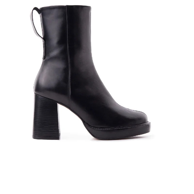 women's ankle boots with pull tabsPowell Black Leather