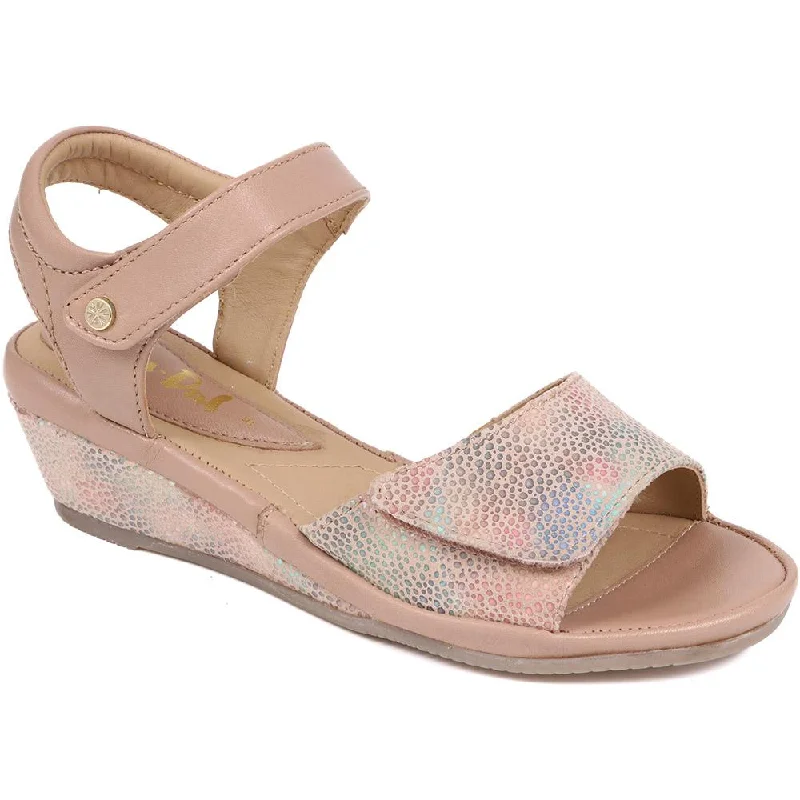 Women's casual sandals for warm - weather outingsLow Wedge Touch-Fasten Sandals - VAN37052 / 324 876