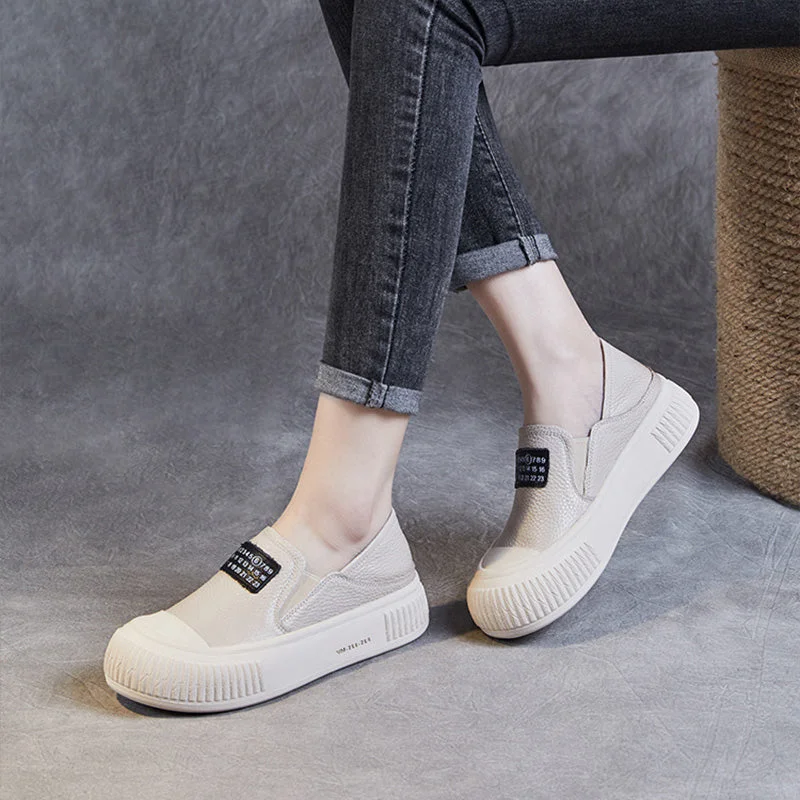 Leather women's casual shoes with a classic touchWomen Minimalist Leather Thick Soled Flat Casual Shoes