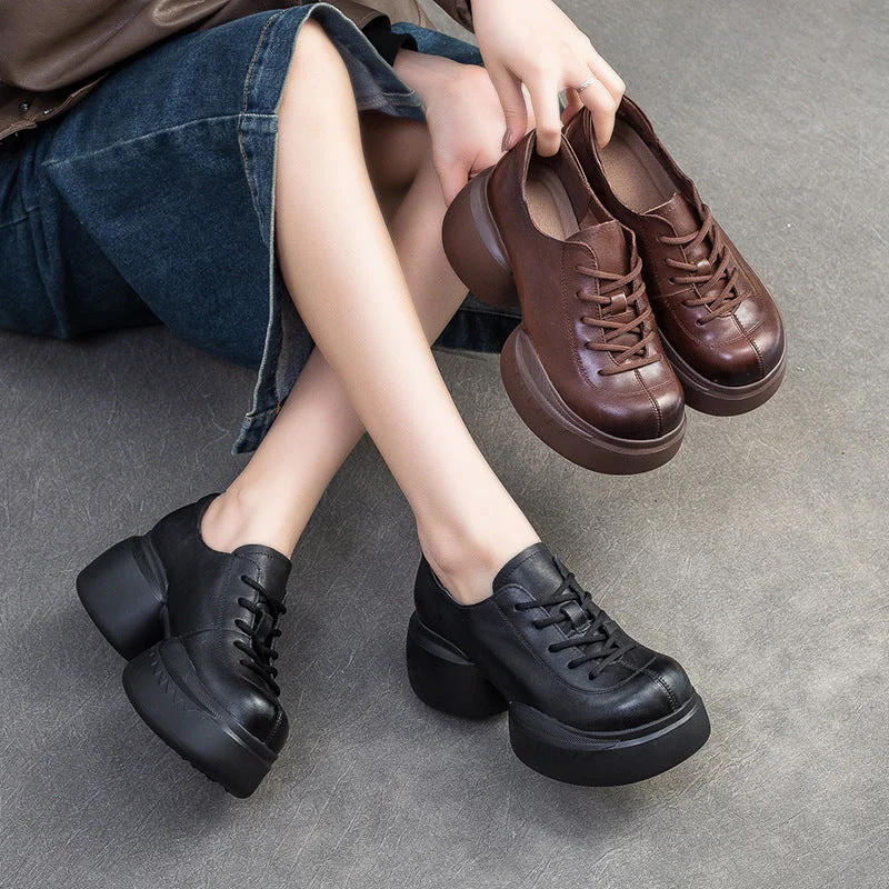 Women's casual shoes for a weekend getawayWomen Minimalist Solid Leather Chunky Platform Casual Shoes