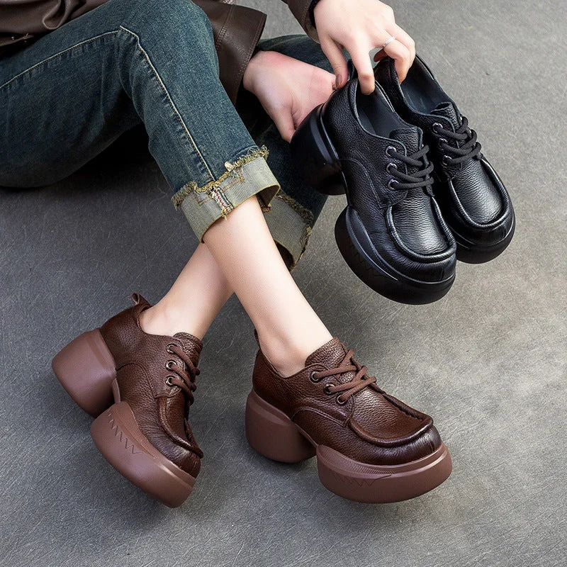 Women's casual canvas shoes for a laid - back lookWomen Retro Soft Leather Platform Casual Shoes