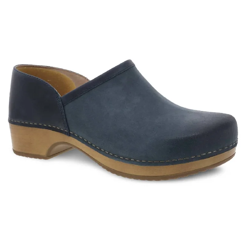 Women's Cork - Soled Mules in Beige for a Natural and Eco - Friendly OptionWomen's Brenna Clog In Navy