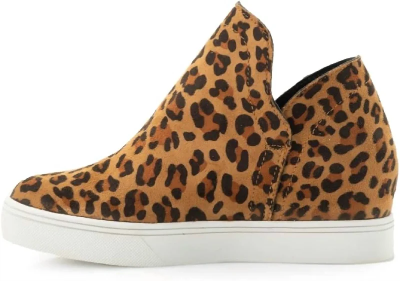 Women's espadrilles with a low - heel for a bit of liftWomen's Jersey Shoes In Leopard