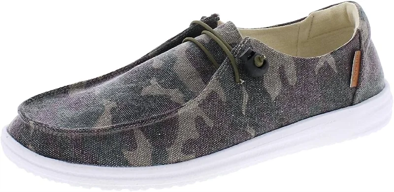 Velcro - fastened women's espadrilles for convenienceWomen's Kayak Shoes In Camo