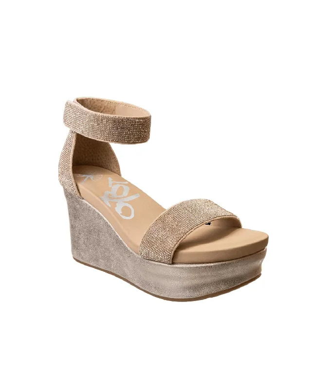 Women's espadrilles with canvas uppers for a classic lookWomen's Status Wedge Sandal In Rose Gold